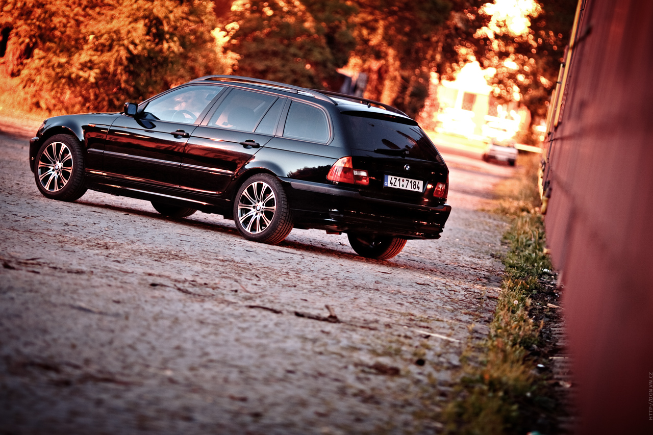 BMW 318 E46