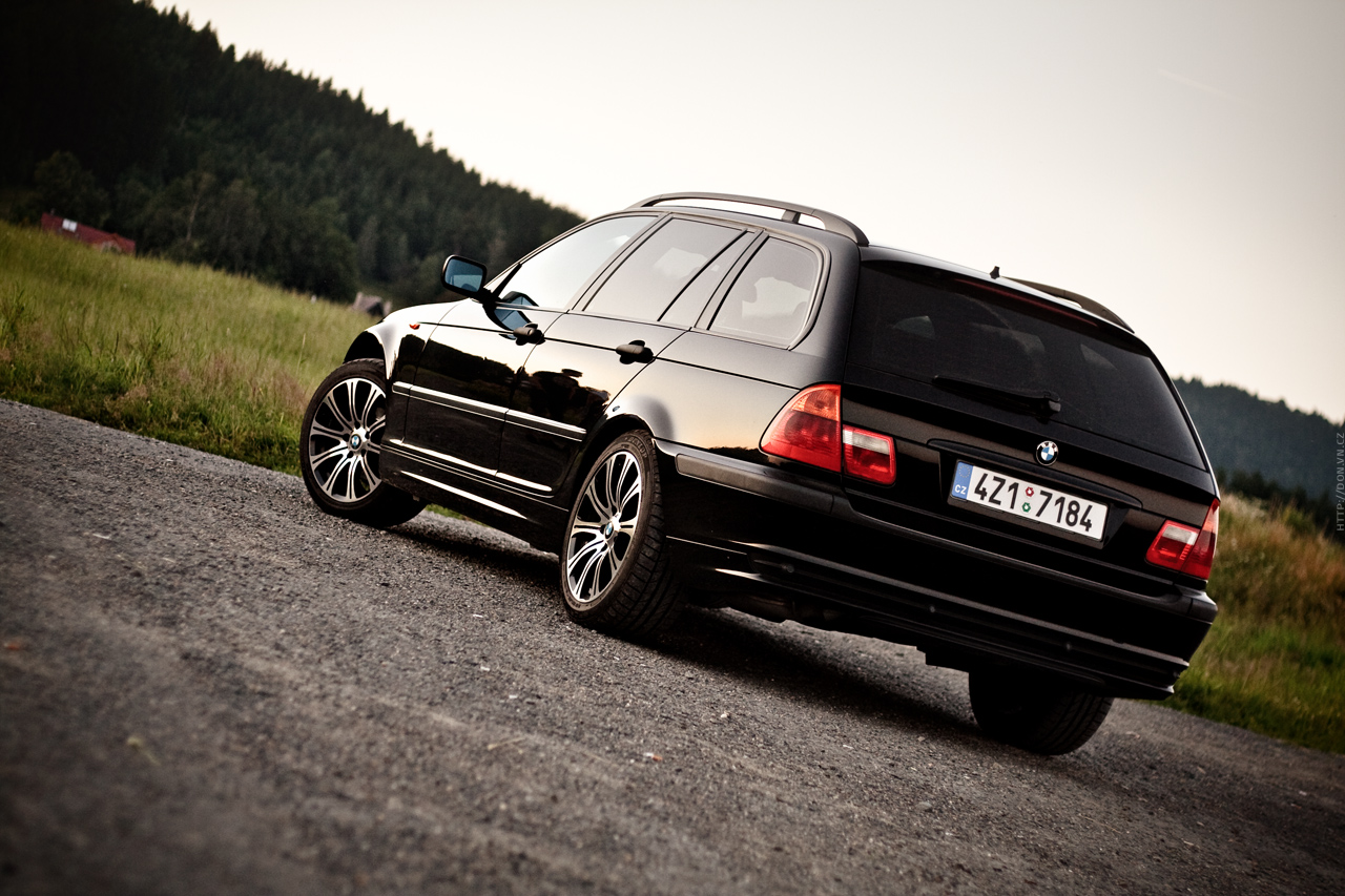 BMW 318 E46