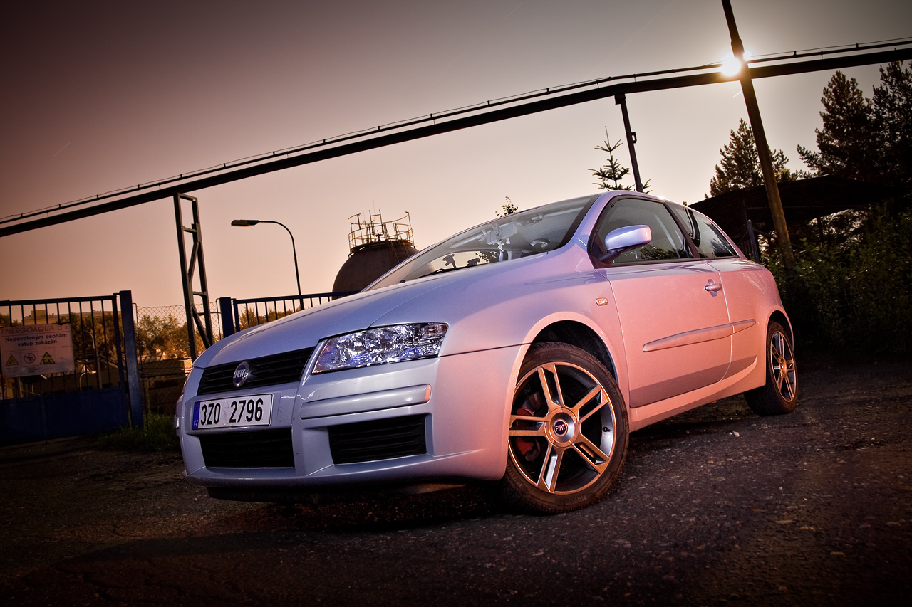Fiat Stilo night photoshoot