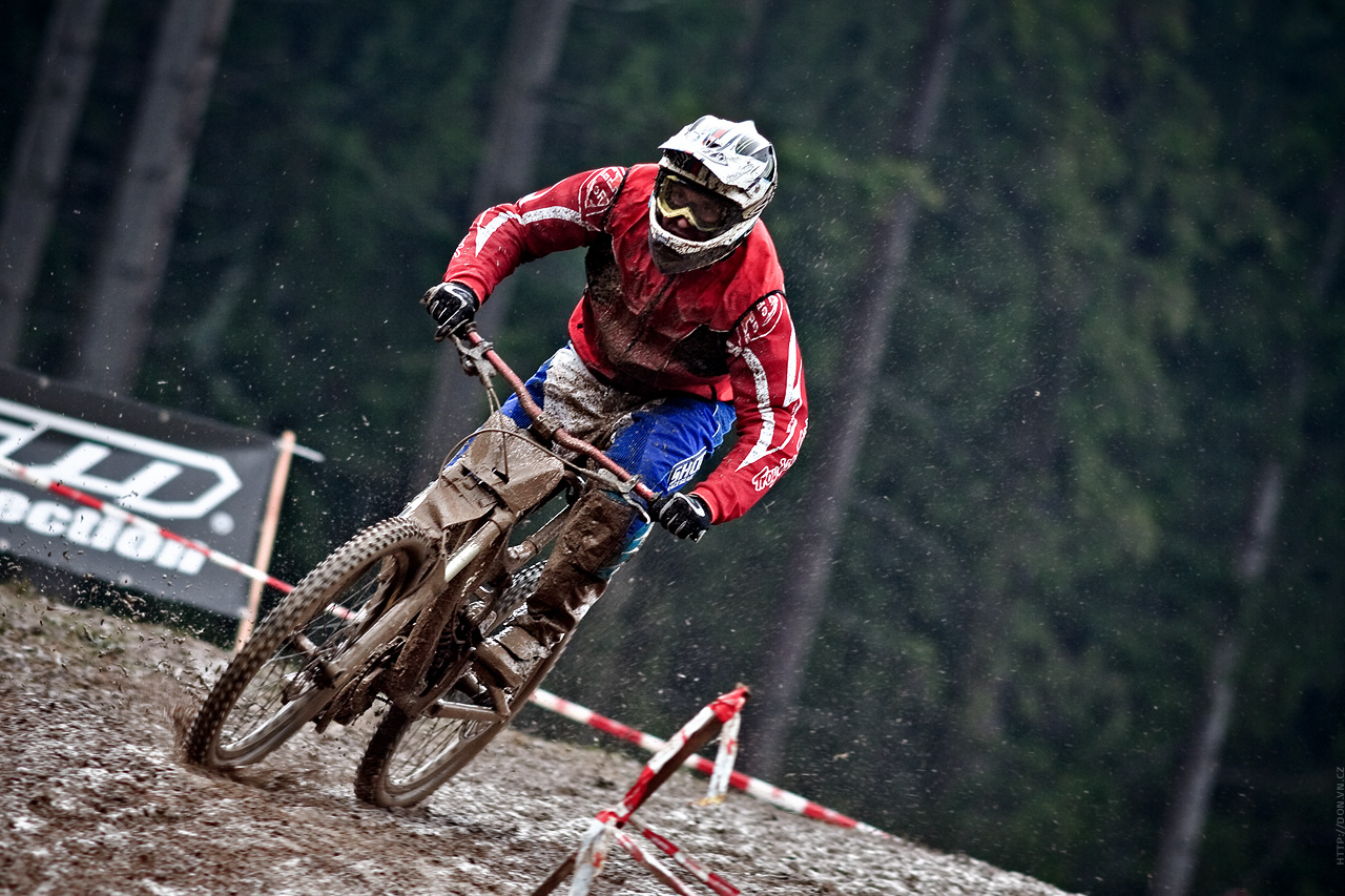MTB Downhill Champ - Razula