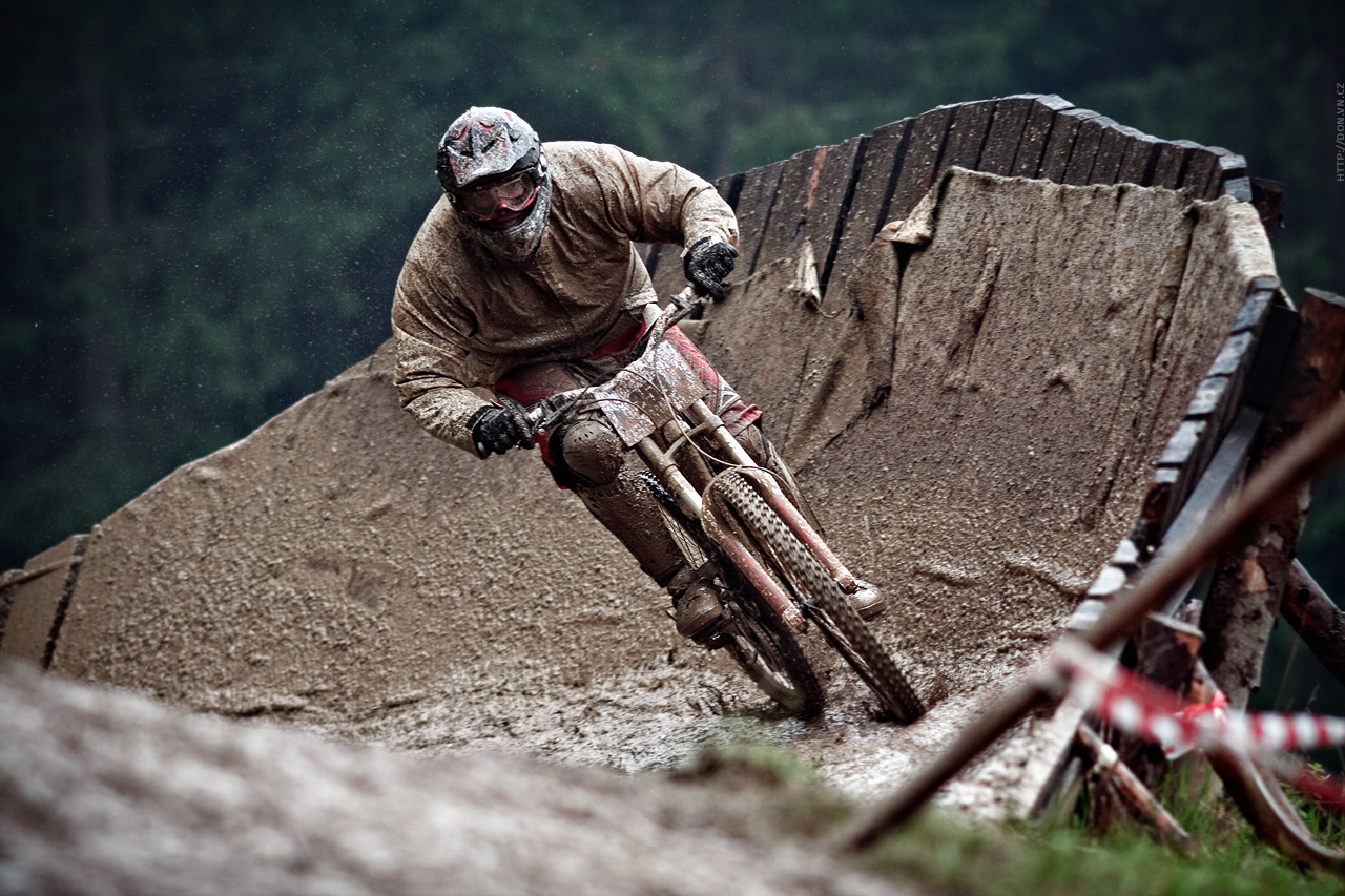 MTB Downhill Champ - Razula