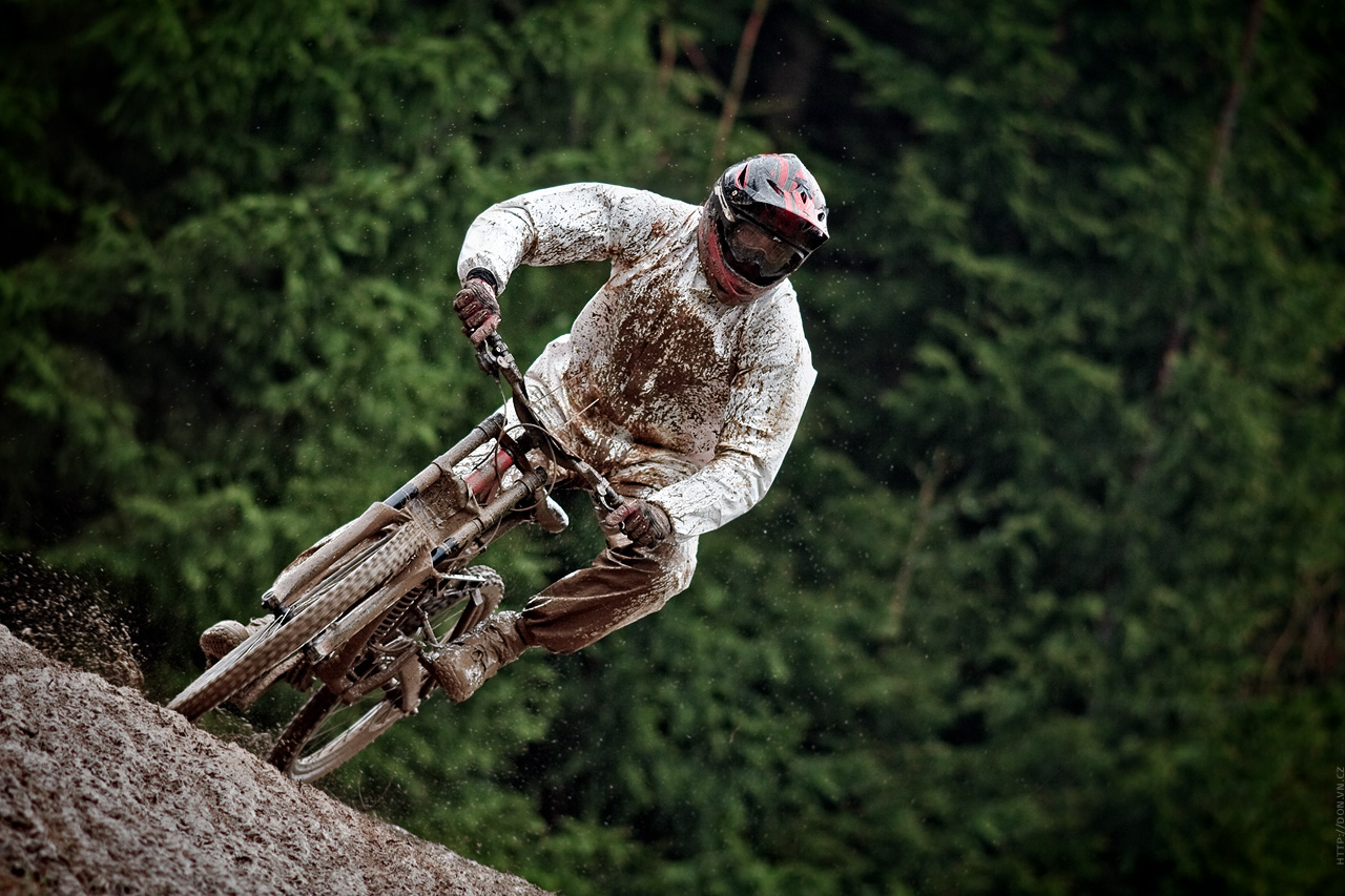 MTB Downhill Champ - Razula