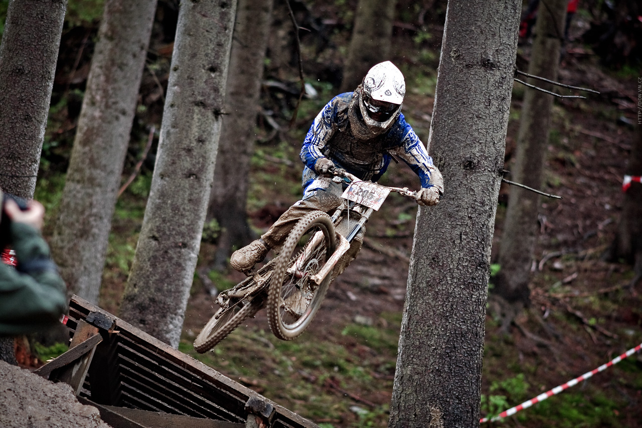 MTB Downhill Champ - Razula