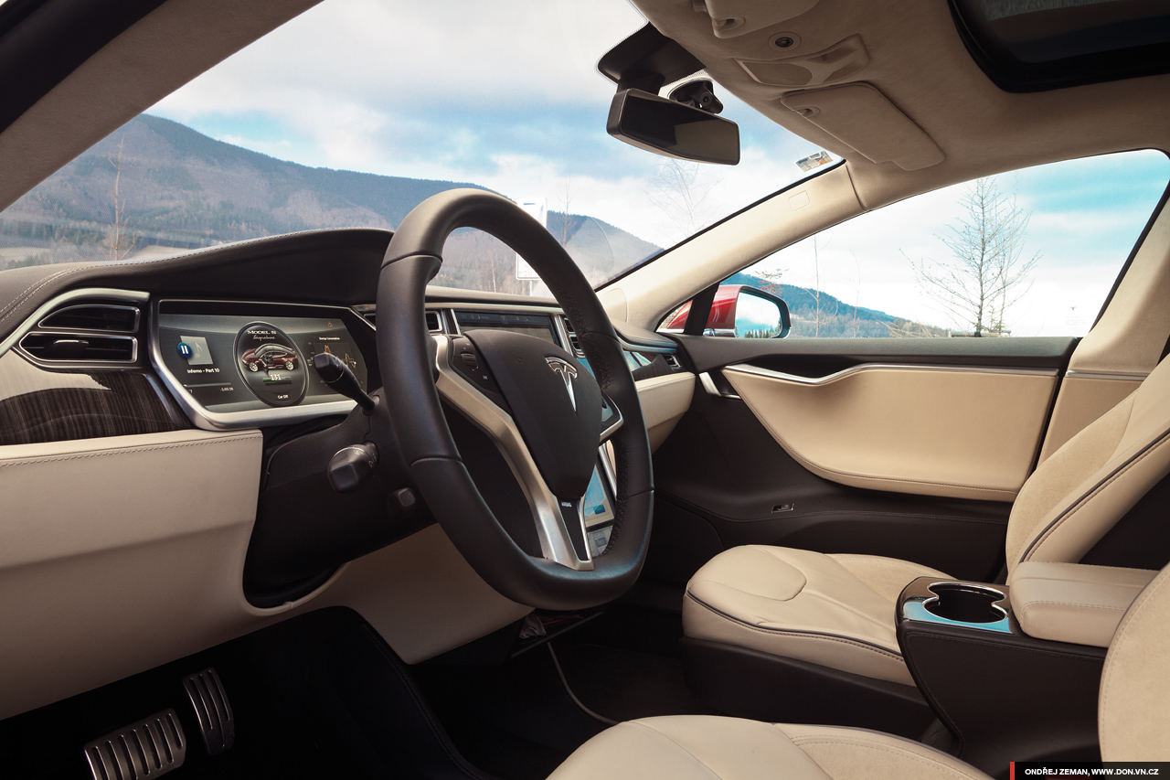 Tesla Model S